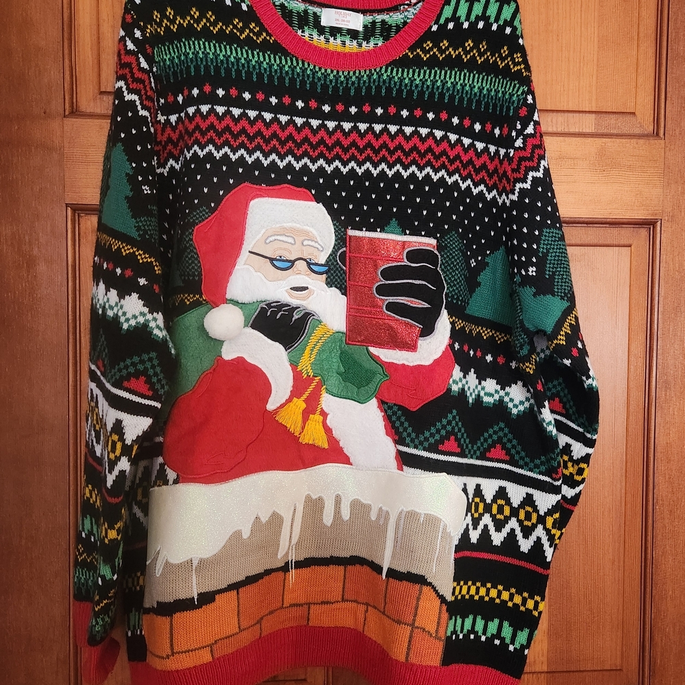 Mens 2XL Holiday Time Santa Crewneck Sweater - Red, Green, Black With Pocket